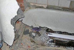Демонтаж ванны в Петергофе